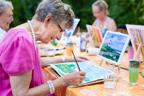 art-thérapie-seniors-m-min